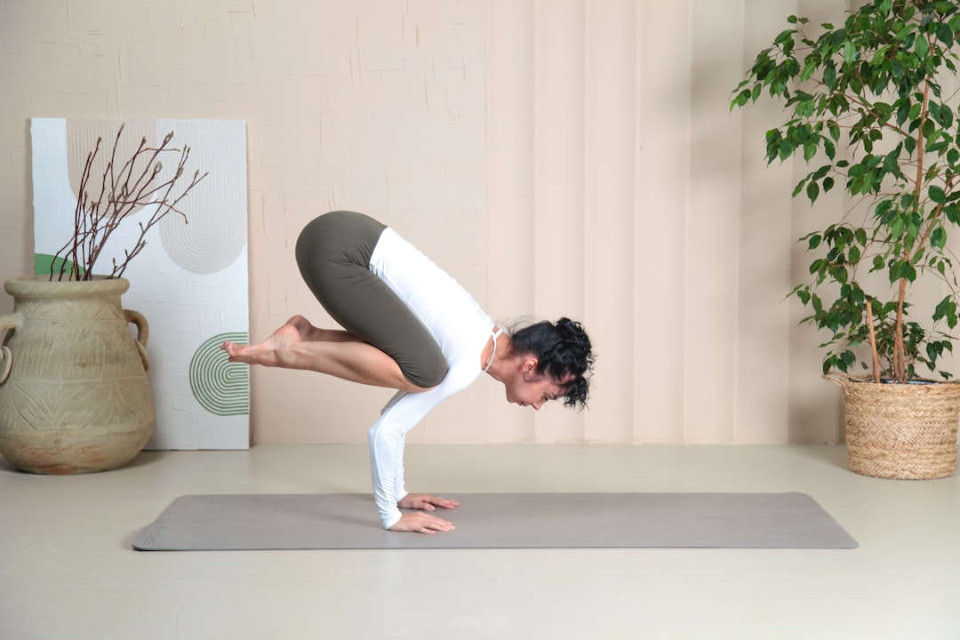 Kira Severinova. Bakasana pose